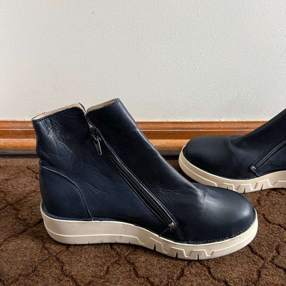 Miz Mooz Cream and Navy High-Top Sneakers - Picture 7 of 9